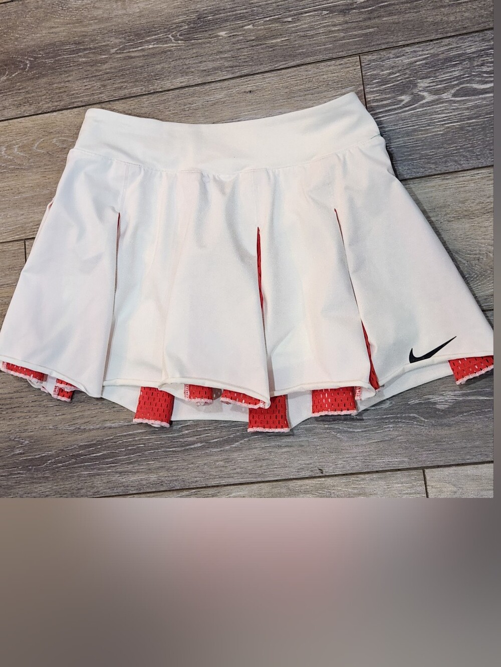 Nike Dri-Fit Advantage Court Mesh Pleated White Tennis Skirt women's size Small